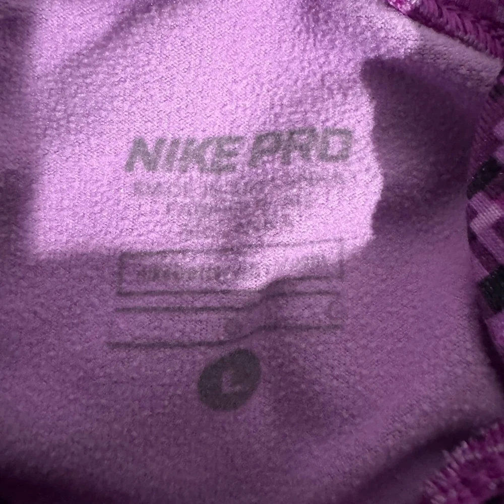 Nike Pro Girls 1/4 Zip Size Large Purple Pull Over Long Sleeve Mock Neck
